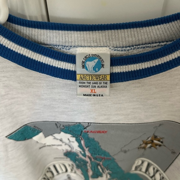 Wide Passage Alaska Gray Sweater - Picture 2 of 3